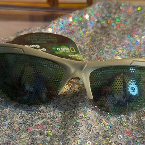 Wildlife Sunglasses with Patterned Lenses NWT!